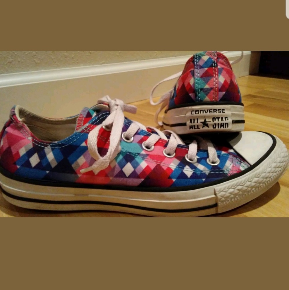 Womens Plaid/Patterned Converse